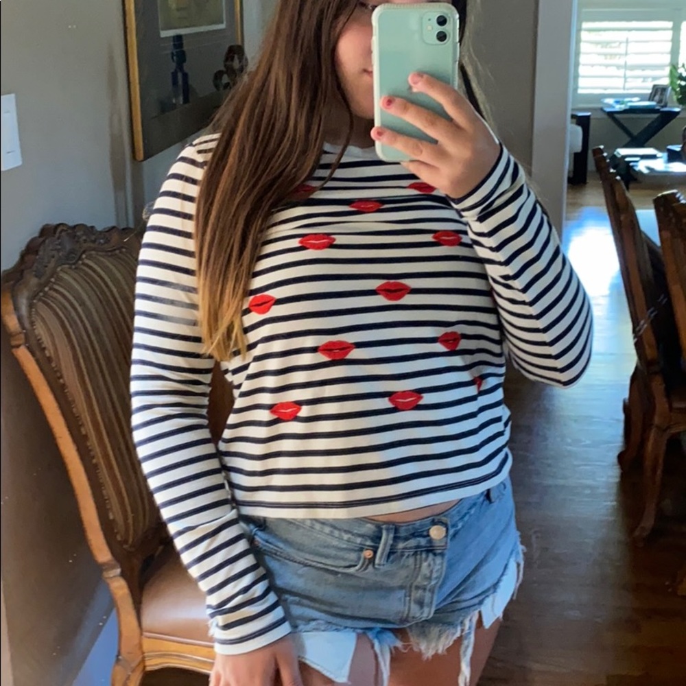 Betsy Johnson striped lip shirt